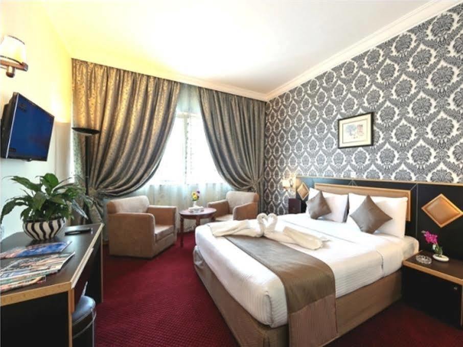 Jonrad Hotel Dubai Ngoại thất bức ảnh