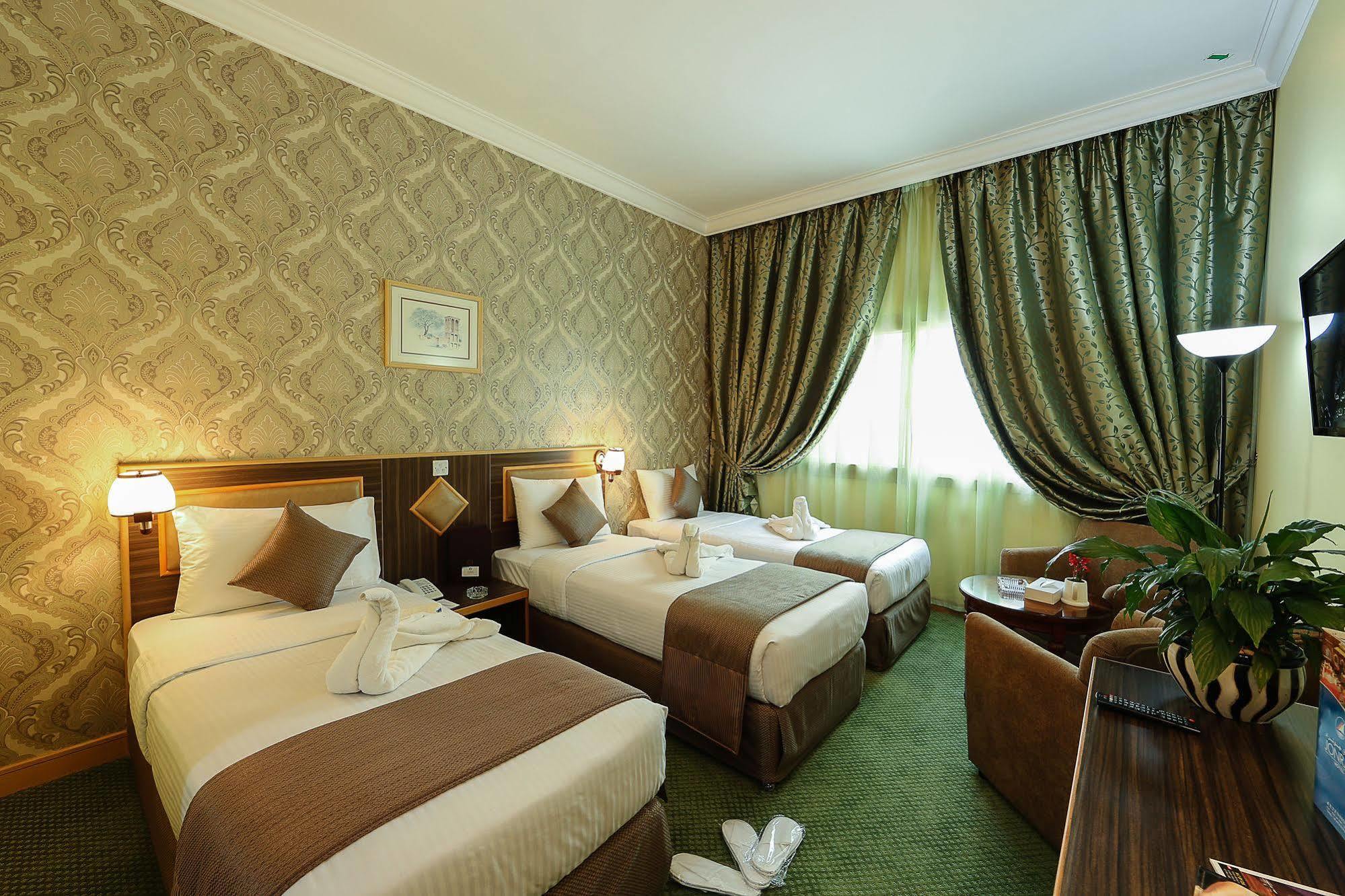 Jonrad Hotel Dubai Ngoại thất bức ảnh