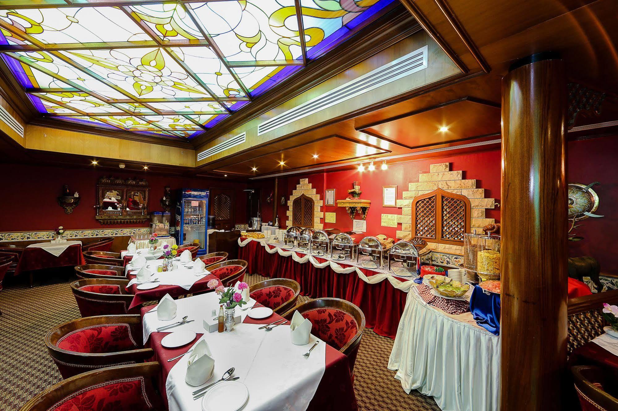 Jonrad Hotel Dubai Ngoại thất bức ảnh